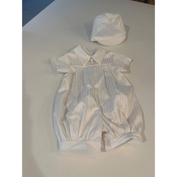 Baby White Striped Romper With Matching Hat 0-3 Months Button Closure Short Slee - Picture 1 of 7